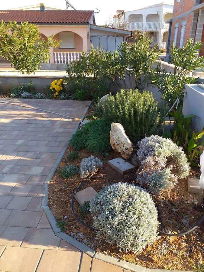 Apartment Dvorak Vir