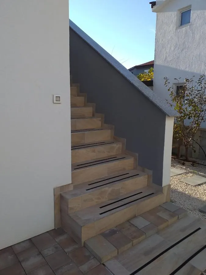 Apartment Dvorak Vir 0*,  Croatia